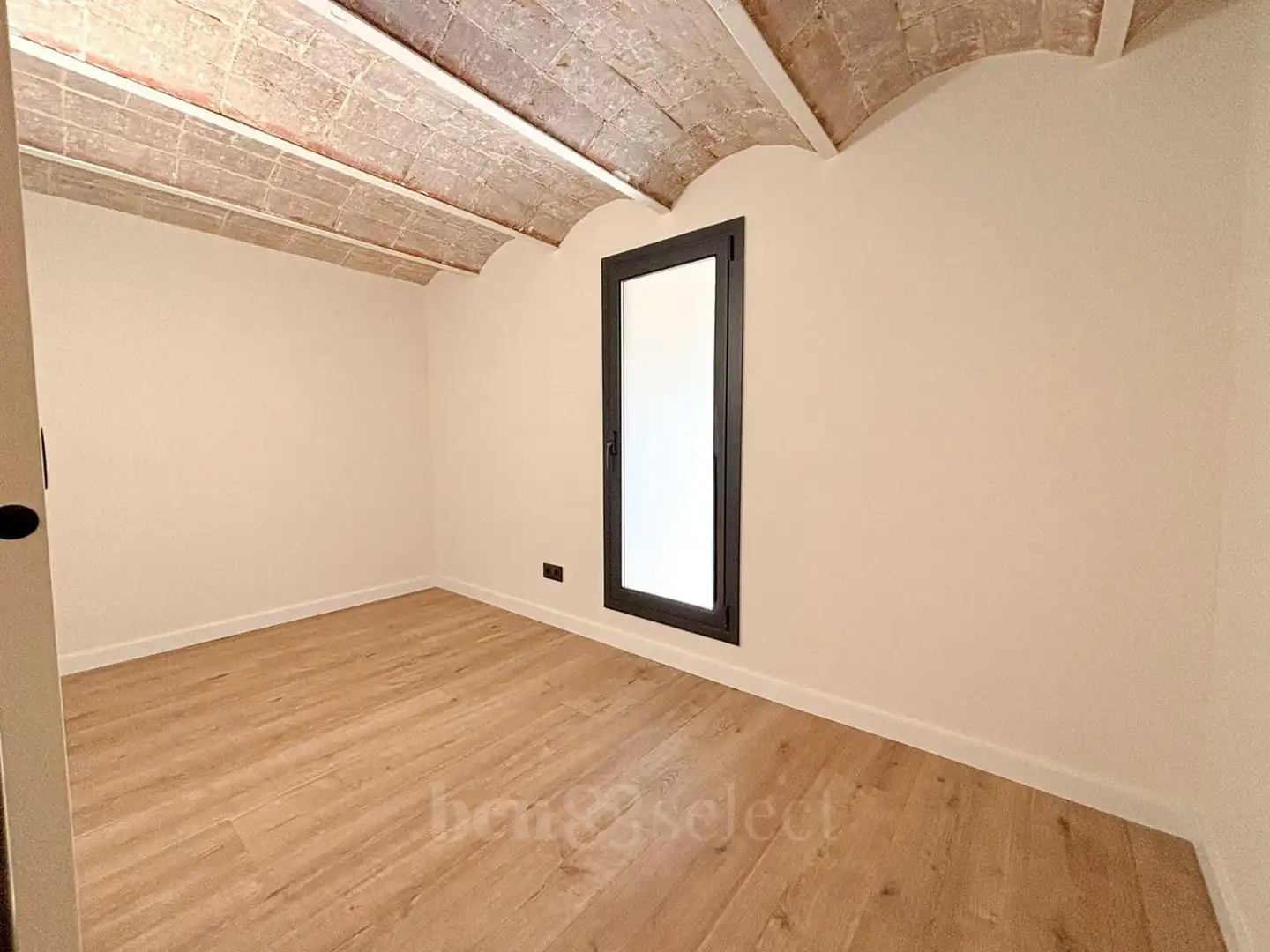 Duplexes for sale in Barcelona  with Air Conditioner, Heating and Private garden