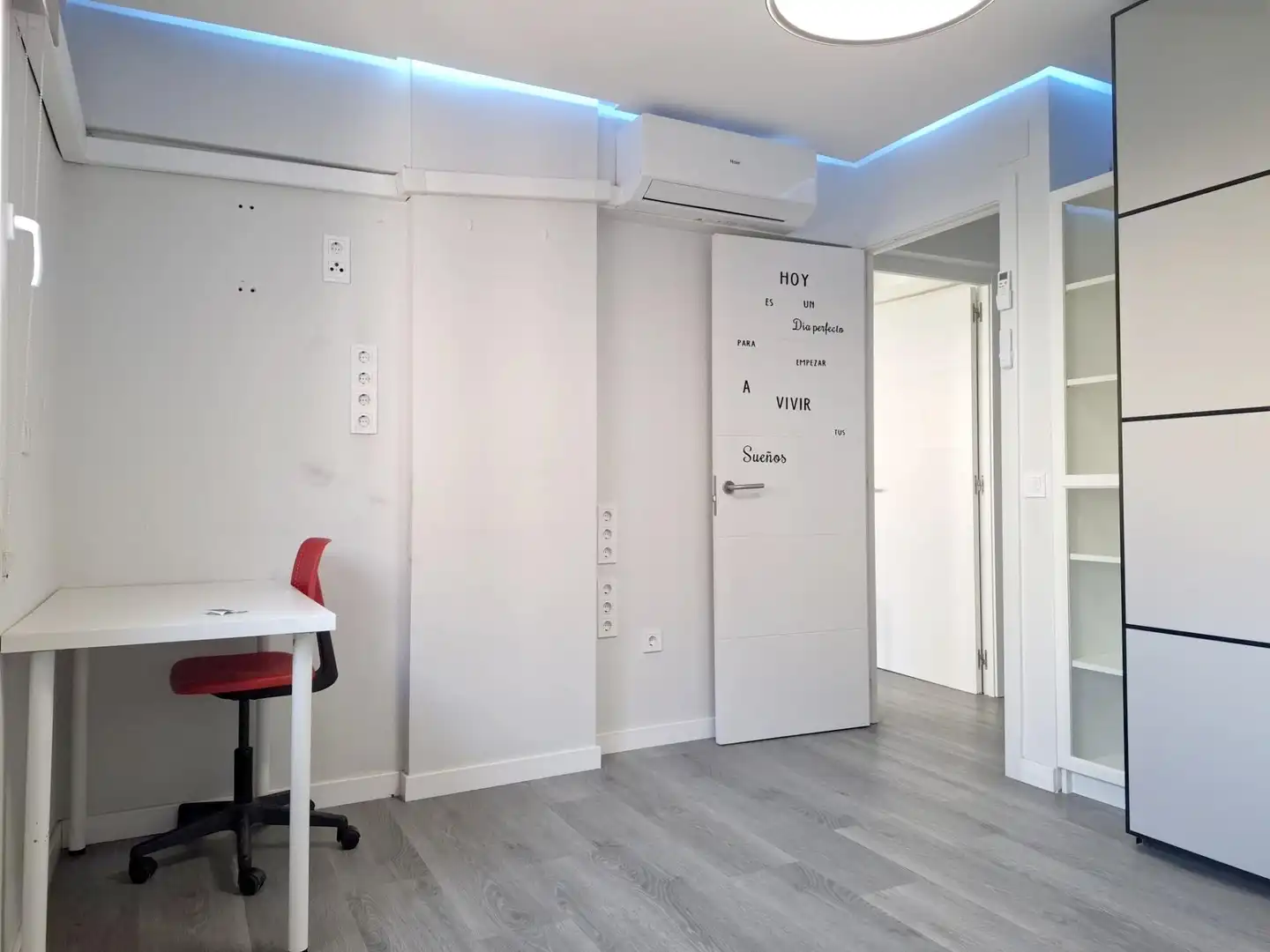 Flat for sale in Málaga  with Air Conditioner and Furnished