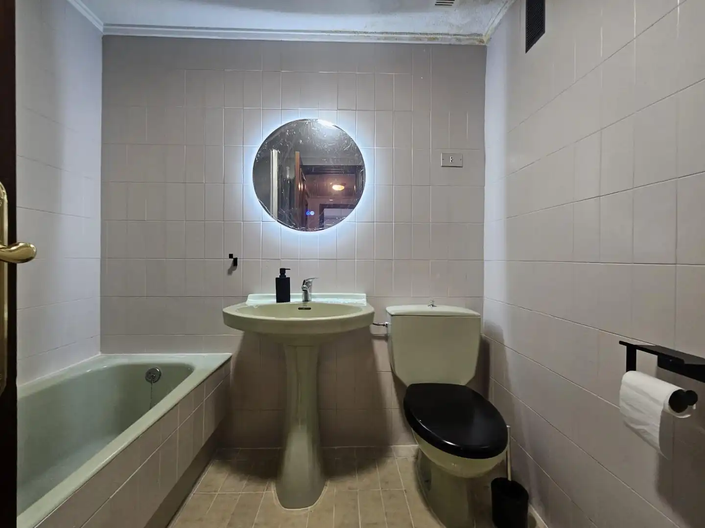 Bany de Apartament de lloguer en Salamanca amb Calefacció, Parquet i Moblat
