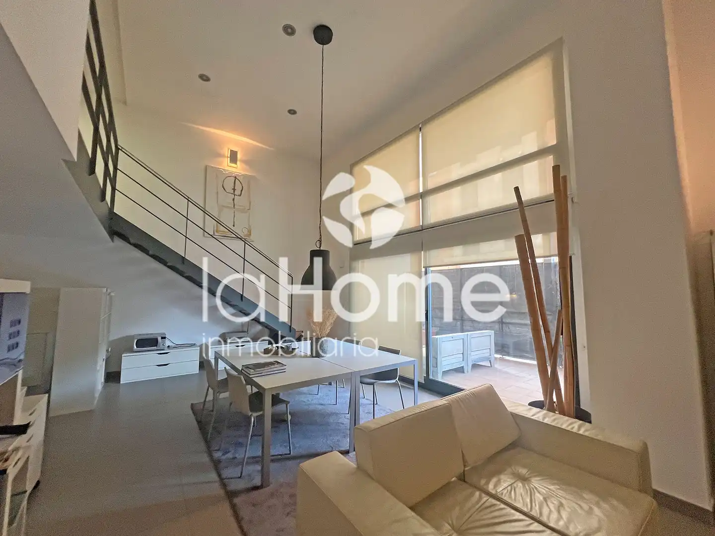 Living room of Apartments for rent in Paterna  with Air Conditioner, Terrace and Furnished