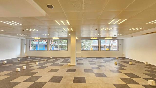 Oficina en Alquiler en Carrer de Nàpols en Sagrada Família