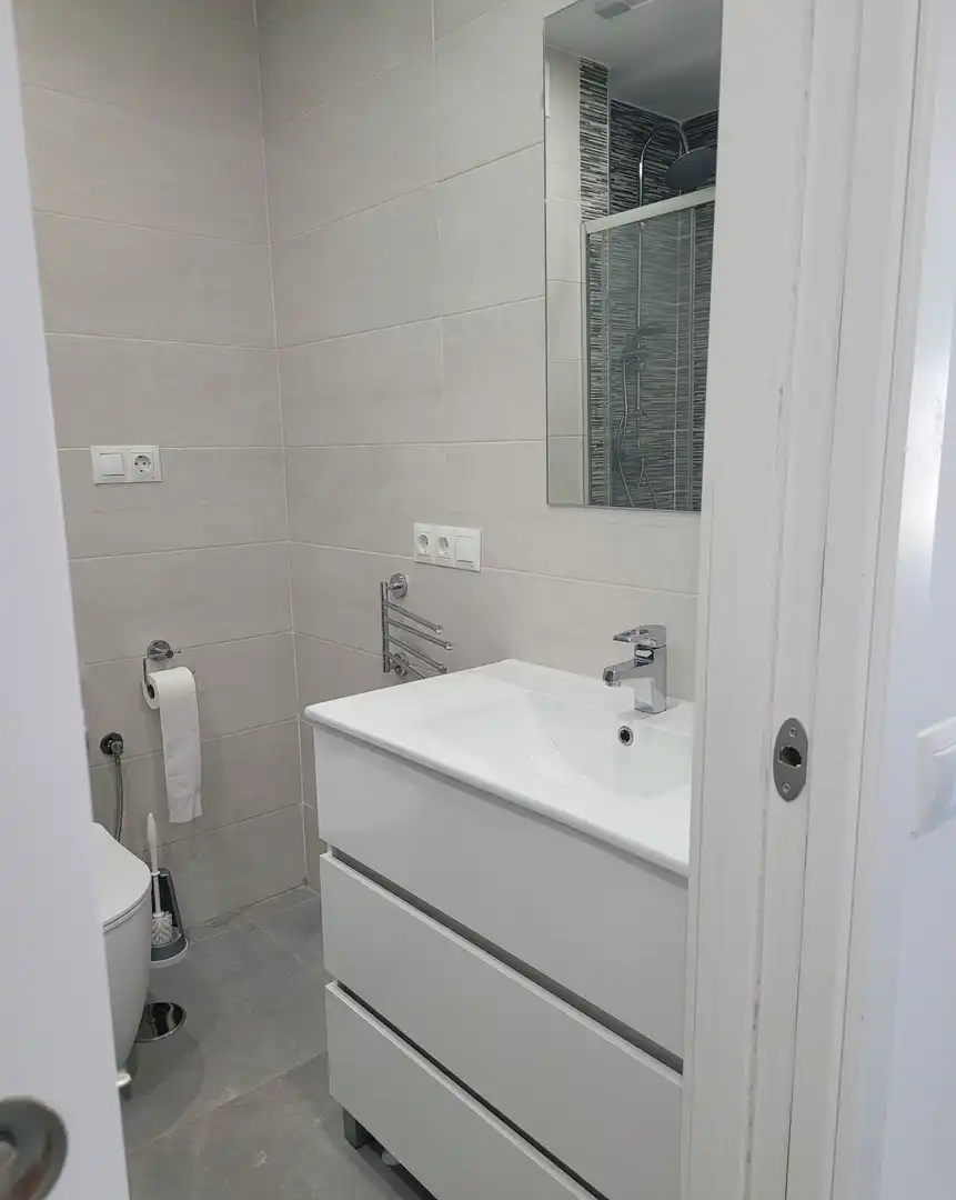 Study for rent in Avenida Europa, 82, Centro Internacional