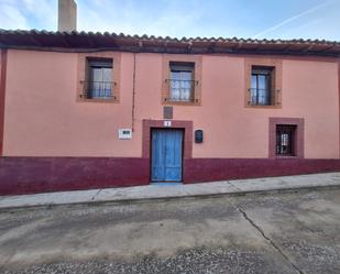 Vista exterior de Casa adosada en venda en Melgar de Arriba amb Calefacció