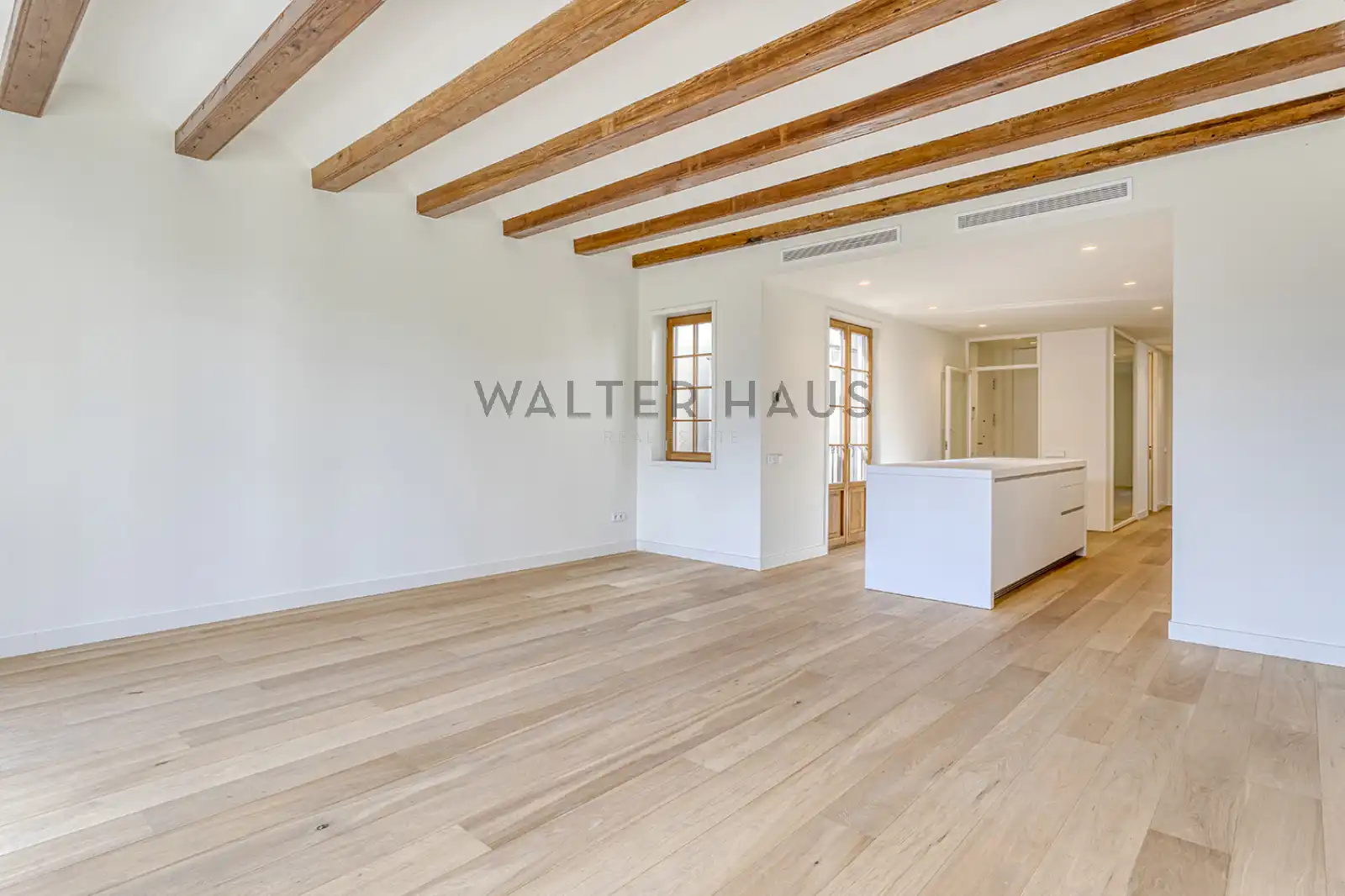 Penthouse with terrace for sale in Carrer de Pau Claris, imagen 6