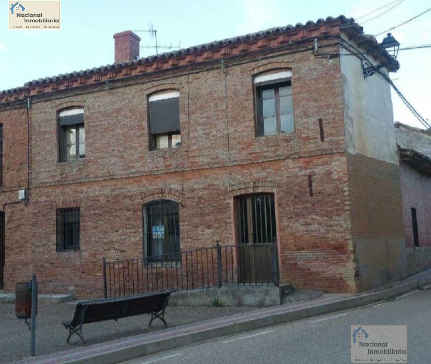Exterior view of House or chalet for sale in Villacarralón