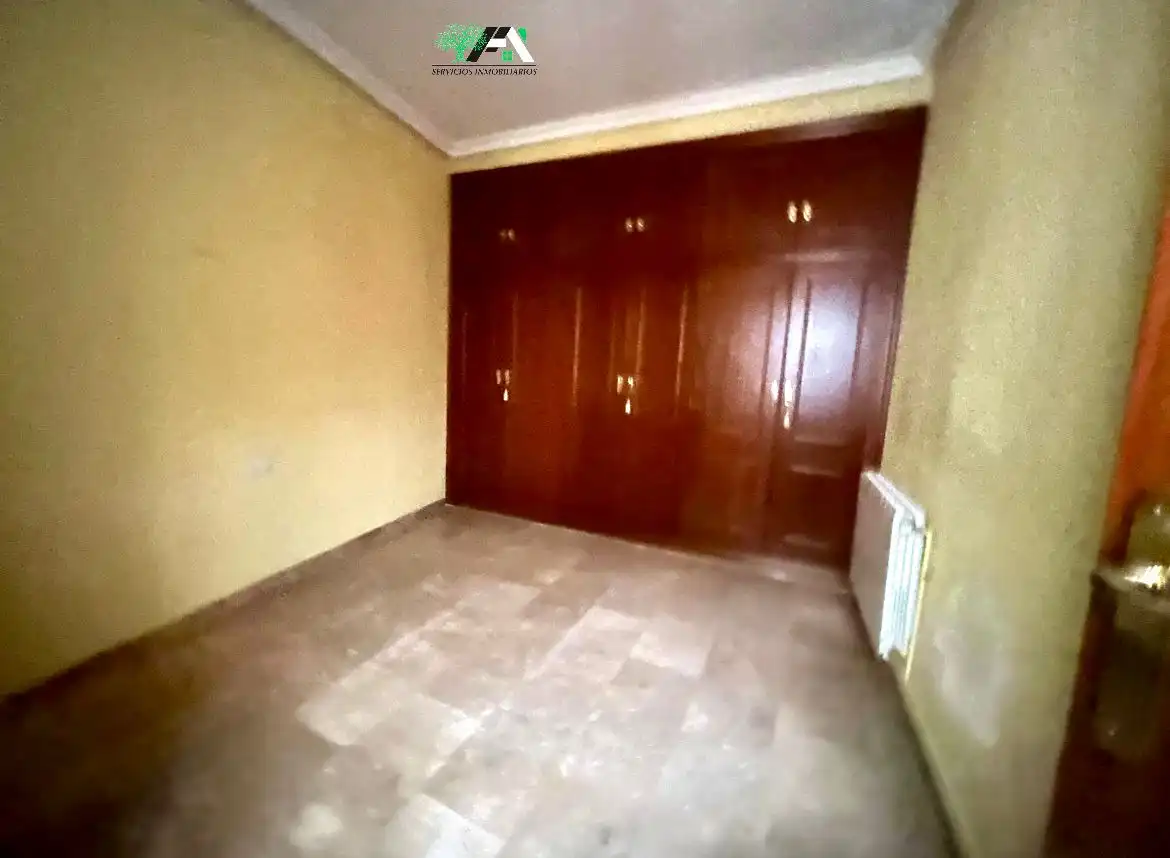 Habitación de Piso en venta en Ibros con Calefacción