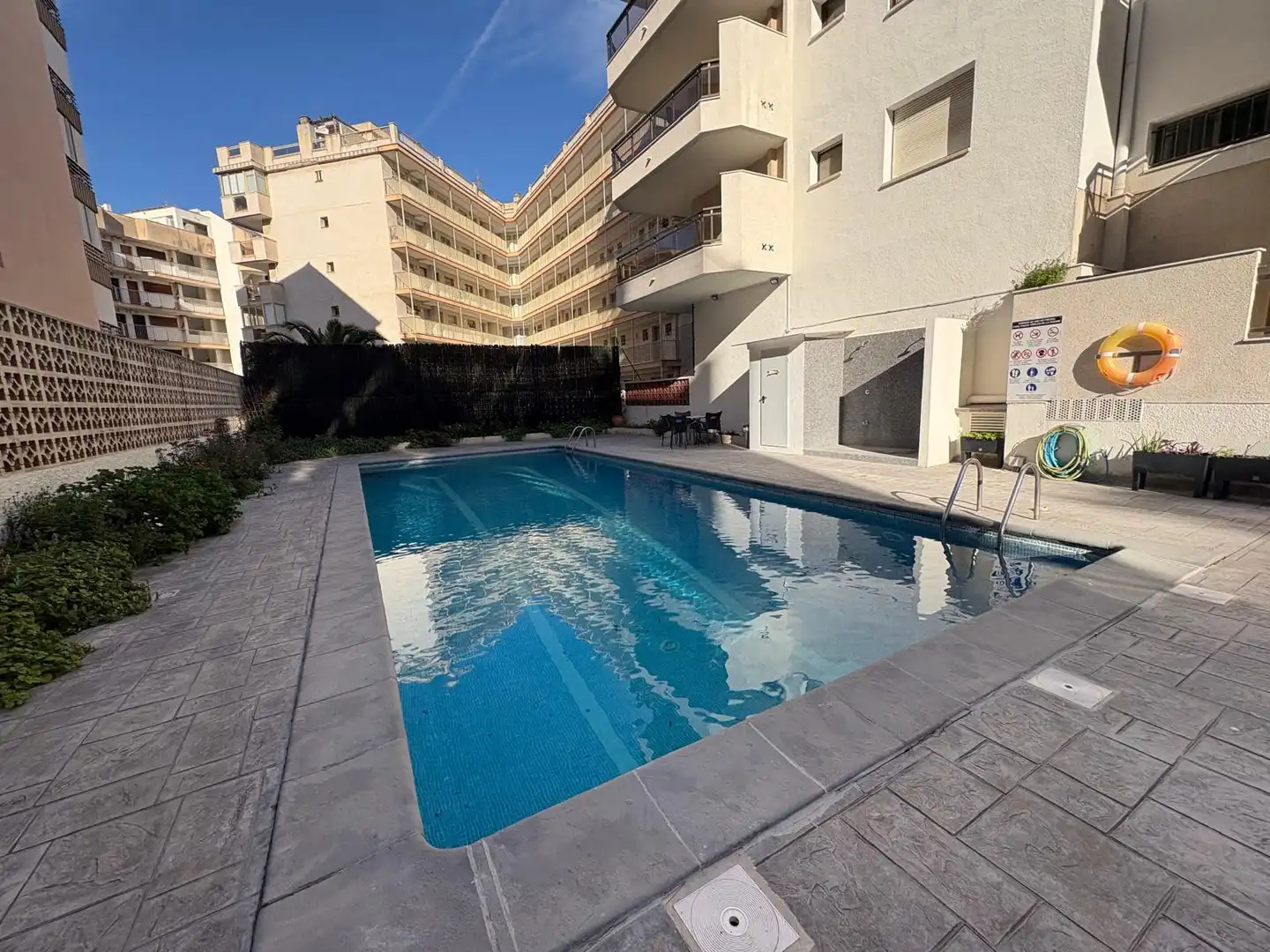 Piscina de Ático en venta en Salou con Aire acondicionado, Terraza y Trastero