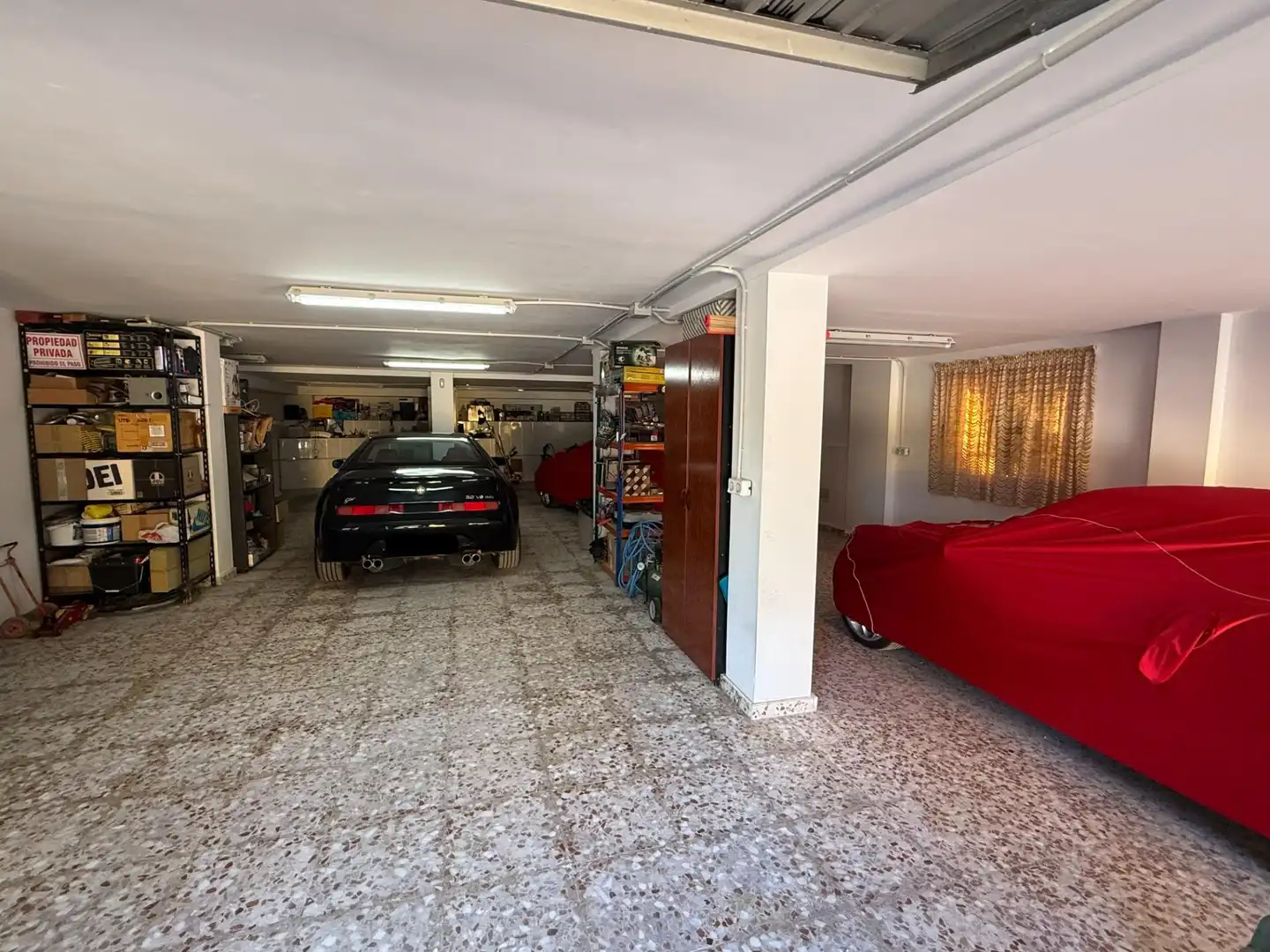 Parking de Casa o chalet en venta en Alicante / Alacant con Jardín privado y Piscina comunitaria