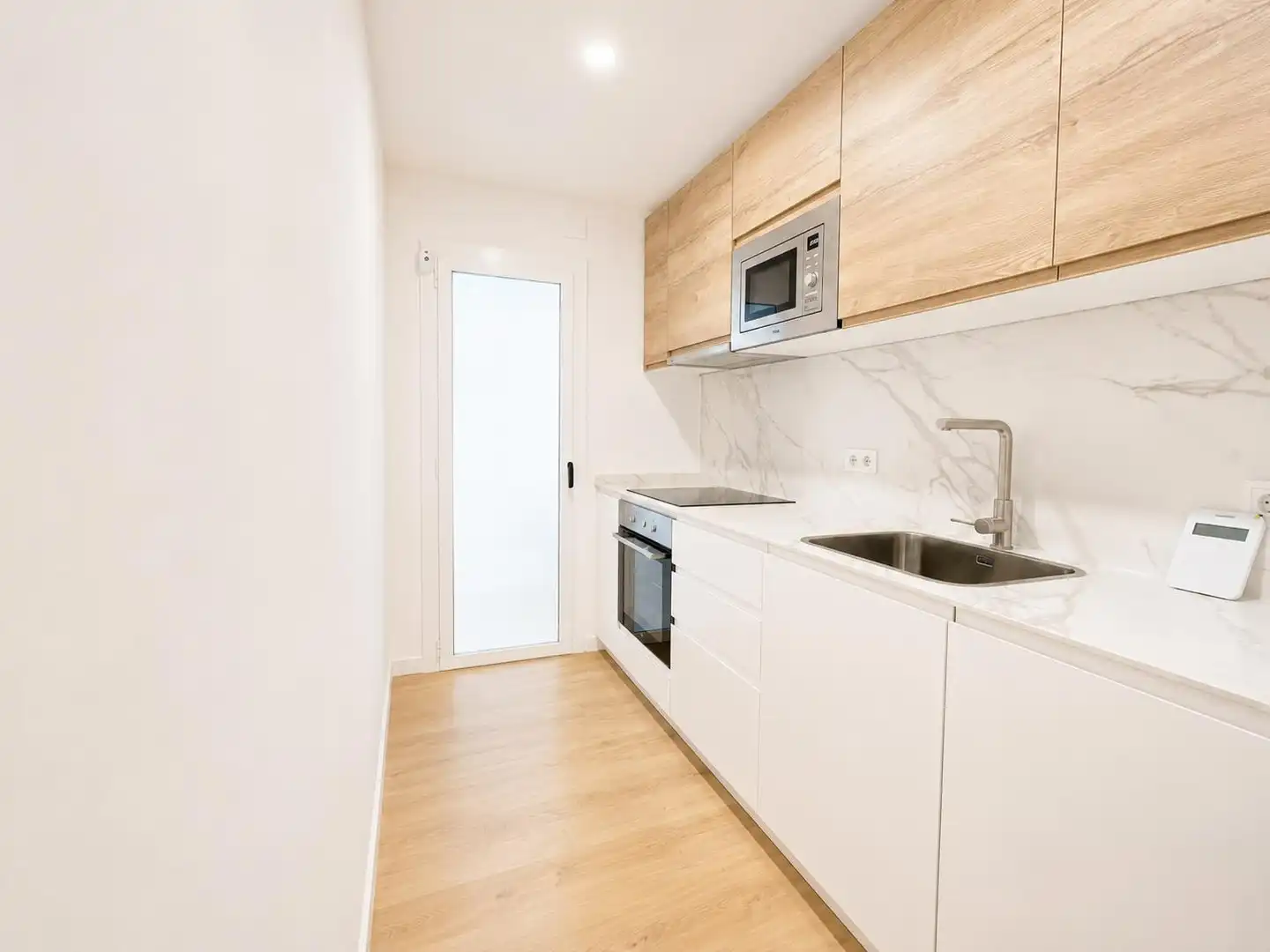 Piso con terraza en venta en Carrer dels Pirineus, imagen 4