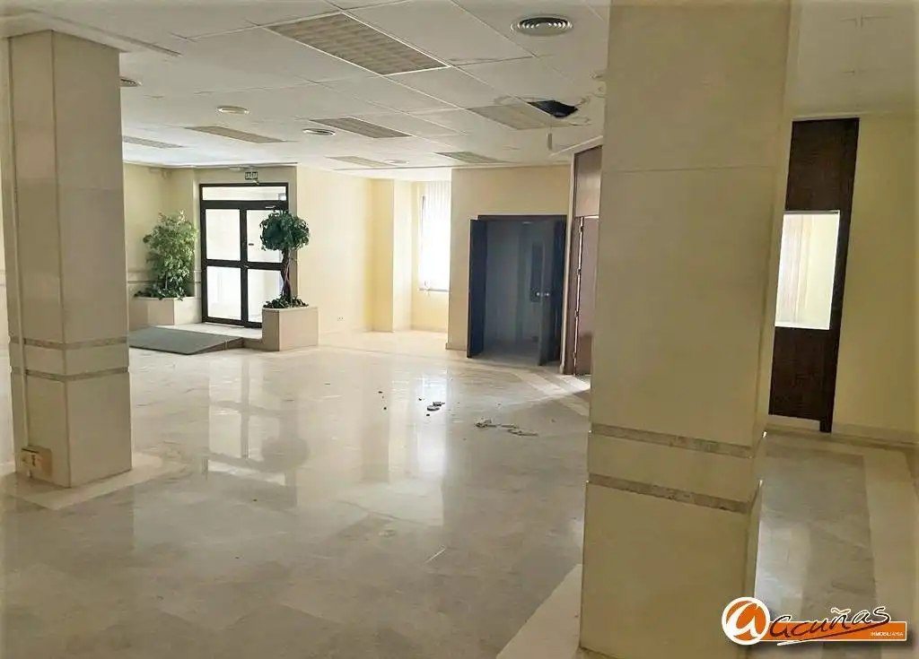 Local comercial en alquiler en Calle Infante Don Fernando, imagen 23