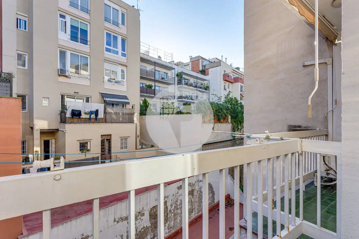 Vista exterior de Piso en venta en Barcelona con Aire acondicionado, Calefacción y Terraza