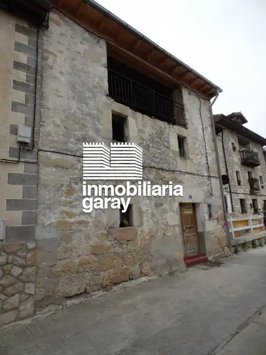 Casa en venta en Medina de Pomar