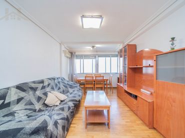 Piso con ascensor en venta en Calle de Gazaperas