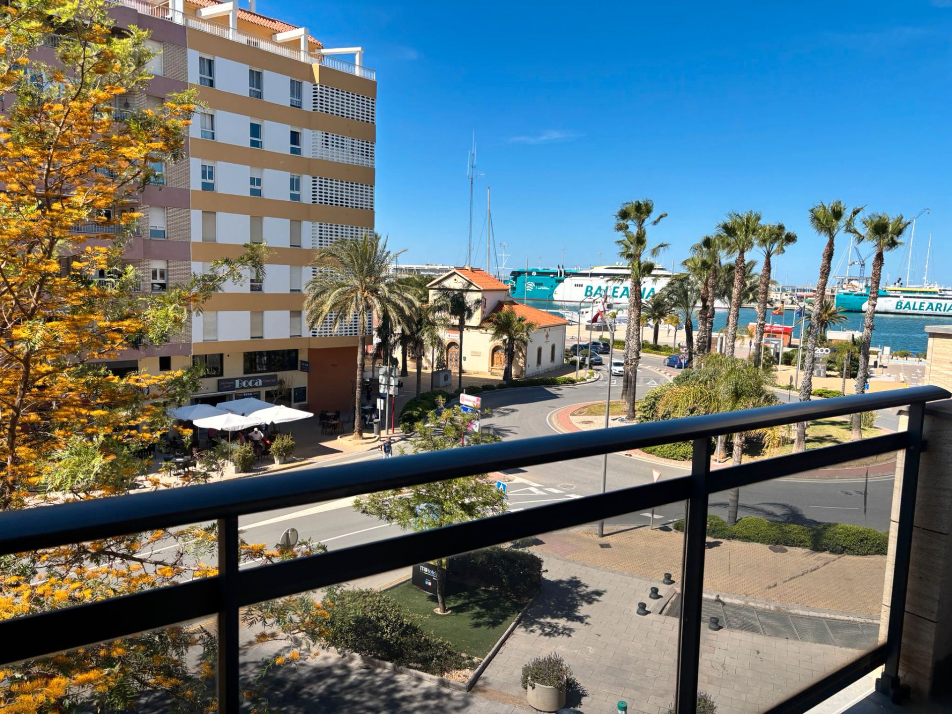 Exterior view of Flat to rent in Dénia  with Air Conditioner, Terrace and Furnished