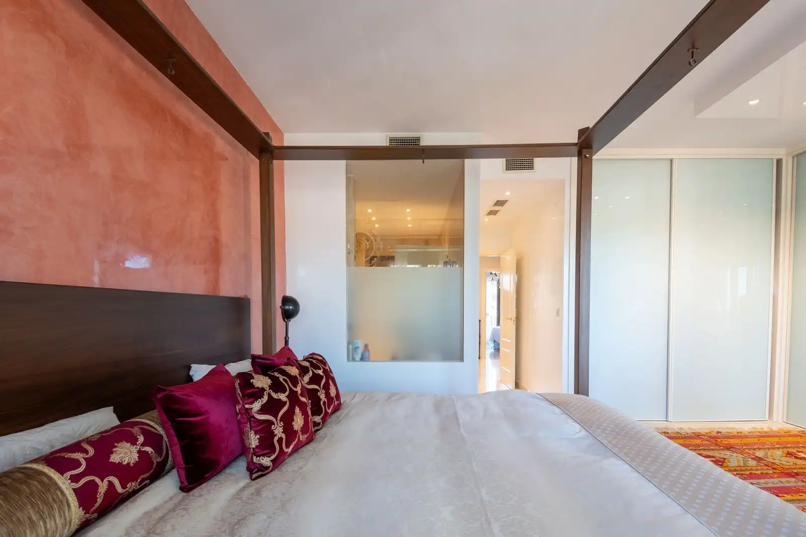 Habitación de Casa adosada en venta en Estepona con Aire acondicionado, Amueblado y Horno