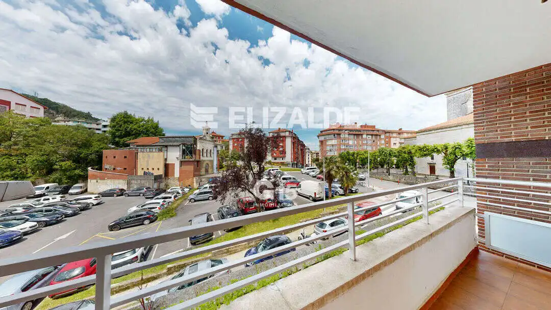 Vista exterior de Piso en venta en Hernani con Terraza, Trastero y Balcón