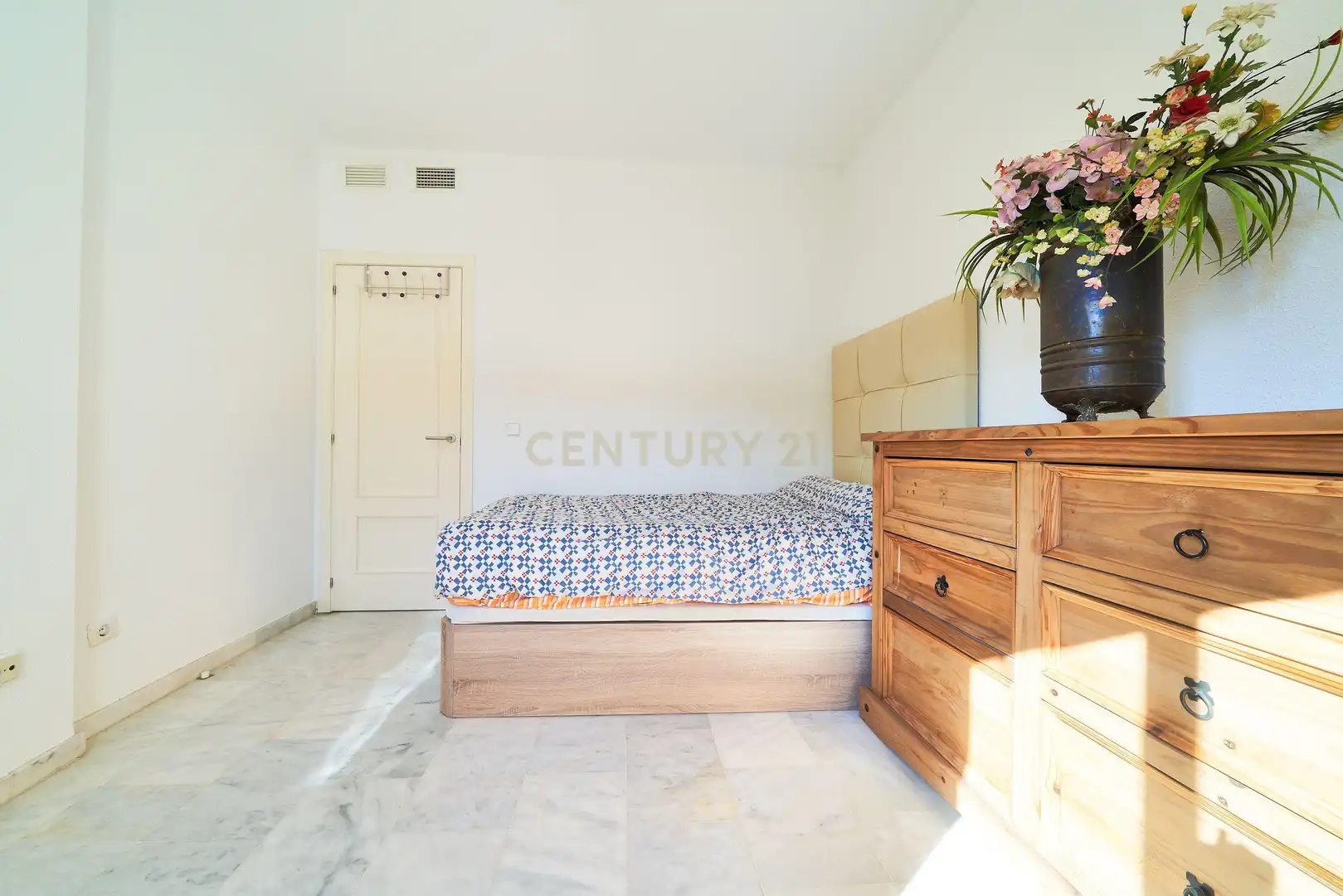 Bedroom of Houses for sale in Fuengirola  with Private garden, Alarm and Community pool