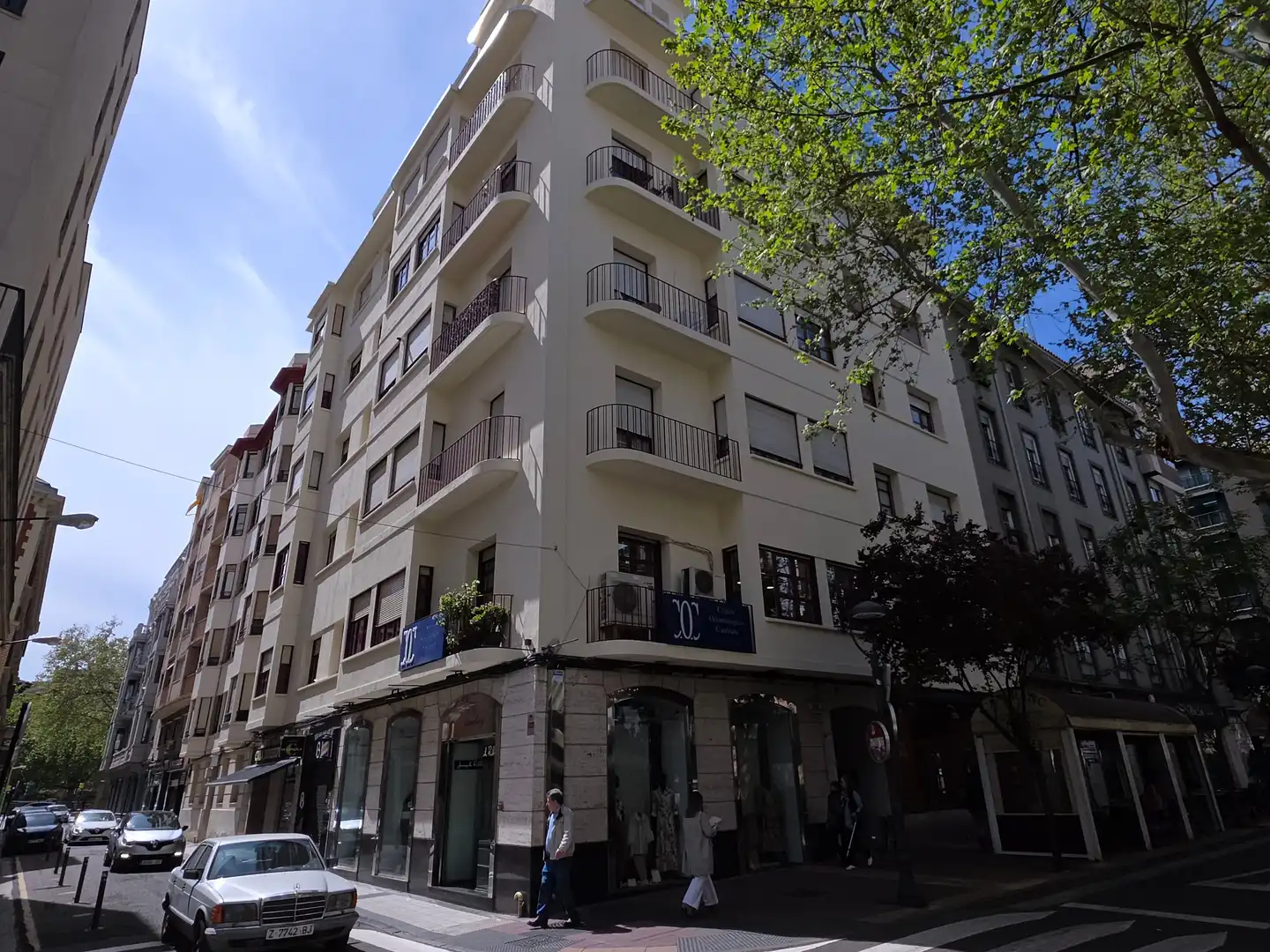 Exterior view of Flat for sale in Zaragoza  with Air Conditioner, Storage room and Furnished