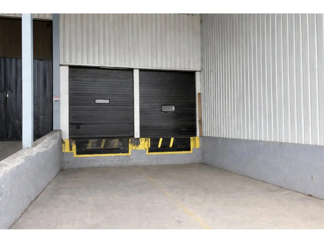Nave industrial de alquiler en El Prat de Llobregat con Calefacción y Alarma