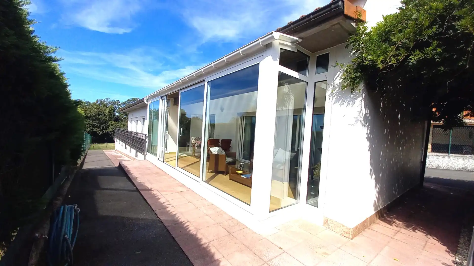 Casa amb jardí en venda a Urbanización el Ponton