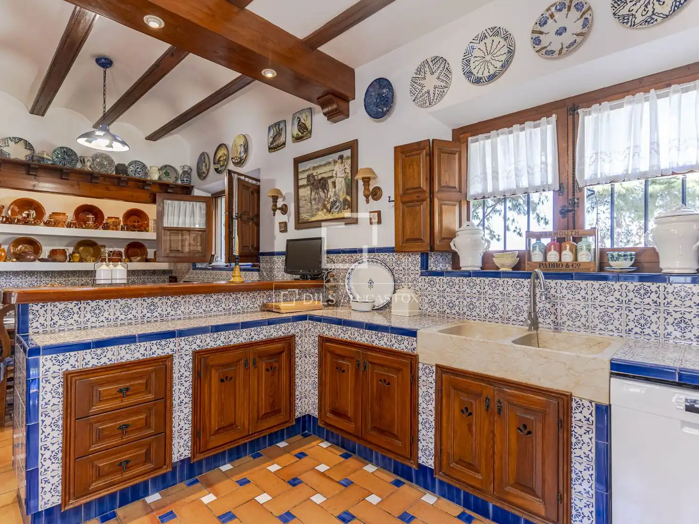 Cuina de Finca rústica en venda en Motril amb Aire condicionat, Calefacció i Jardí privat