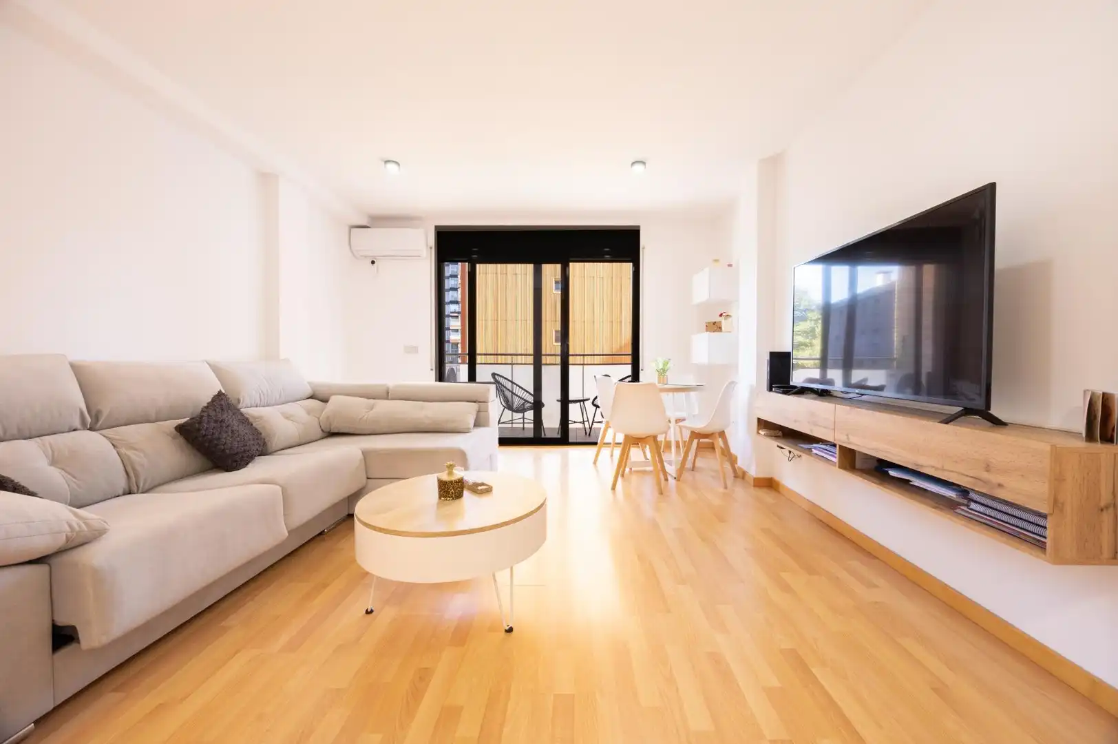 Apartment with terrace for sale in Avenida Avinguda Marignane, imagen 4
