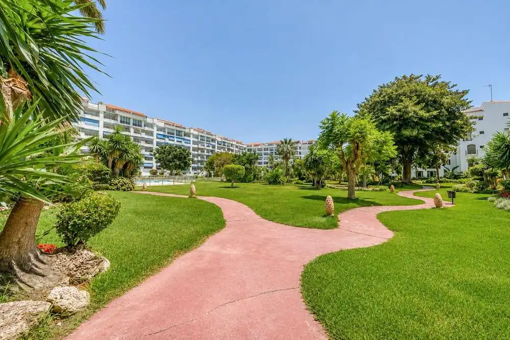 Apartment mit Pool zum Verkauf in Nueva Andalucía, imagen 16