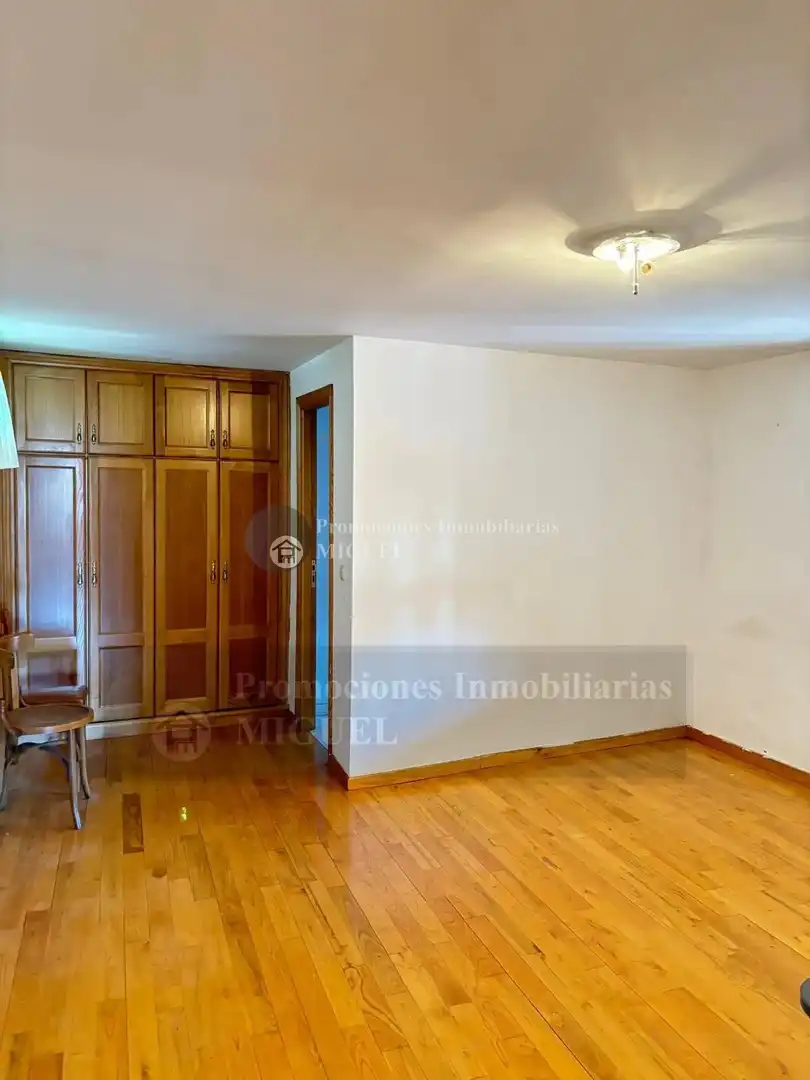 Habitación de Casa o chalet en venta en Riós
