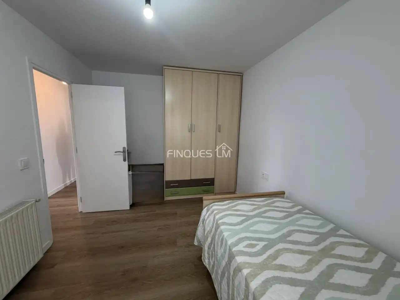 Dormitori de Casa o xalet en venda en Tordera amb Calefacció, Jardí privat i Parquet