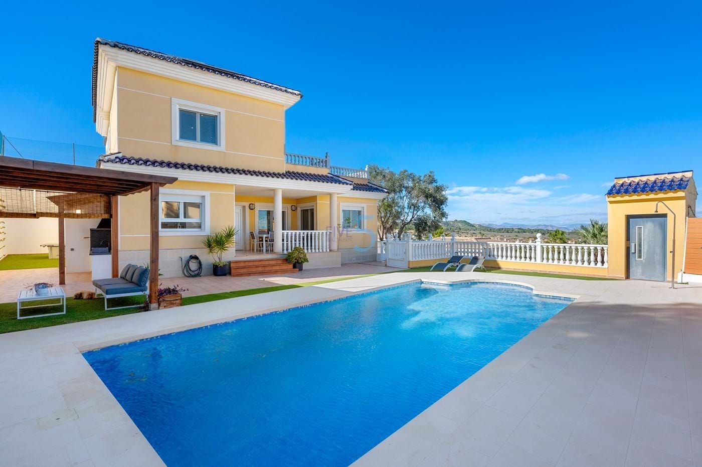 Piscina de Piso en venta en San Miguel de Salinas con Aire acondicionado, Calefacción y Terraza