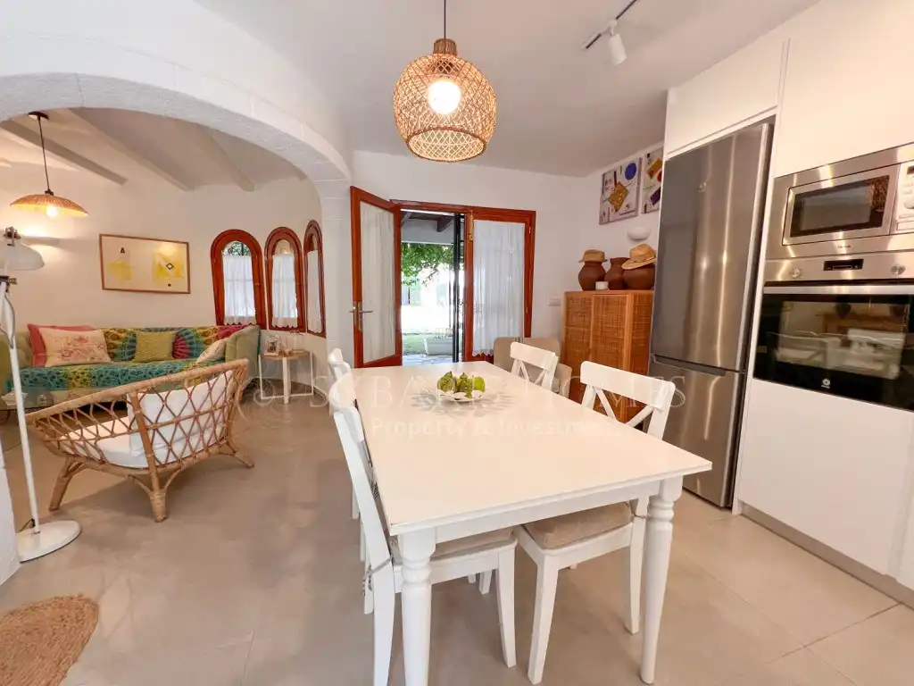 Esszimmer von Einfamilien-Reihenhaus zum Verkauf in Dénia mit Klimaanlage und Gemeinschaftspool