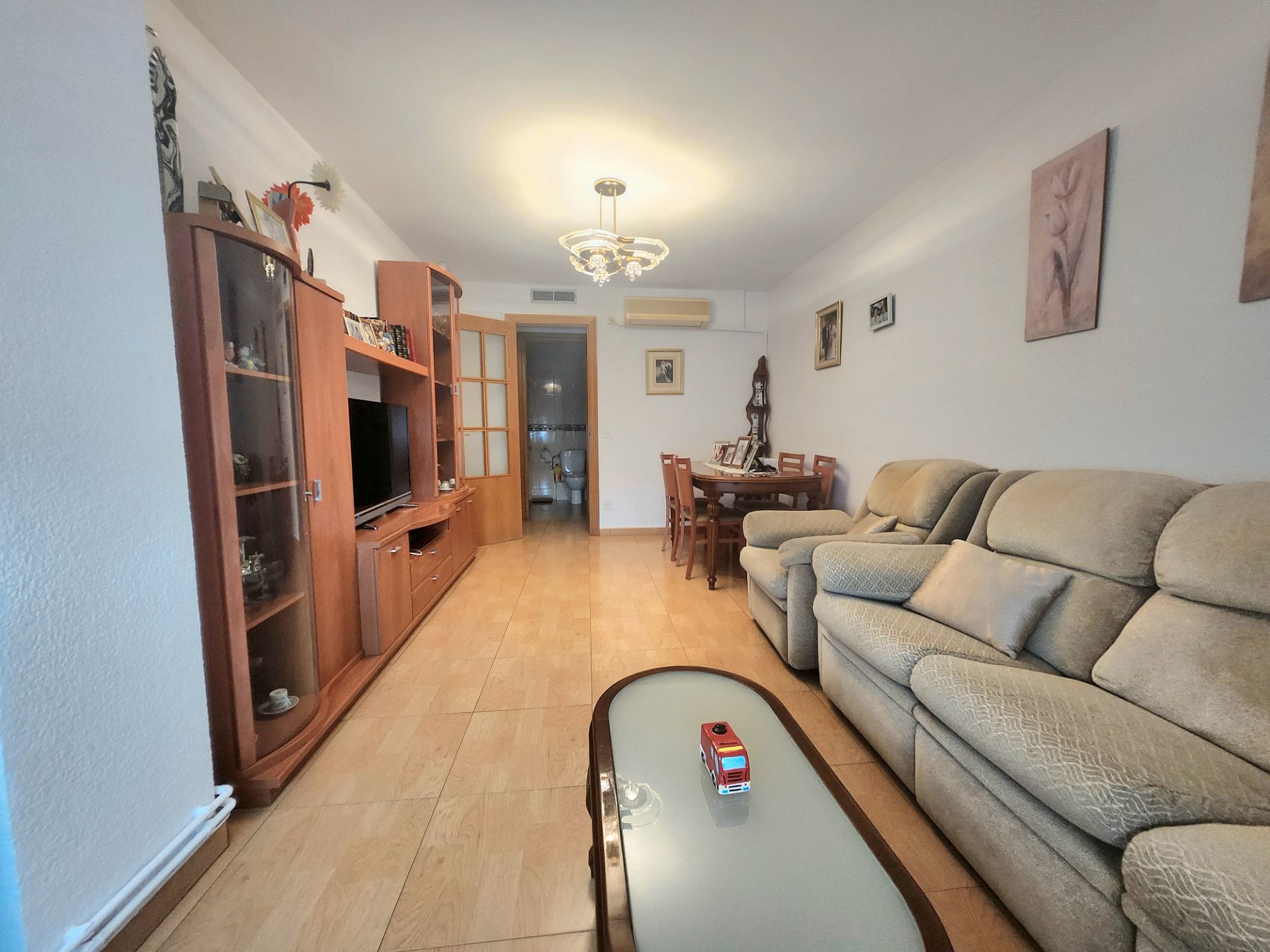 Sala d'estar de Pis en venda en Terrassa amb Aire condicionat, Calefacció i Moblat