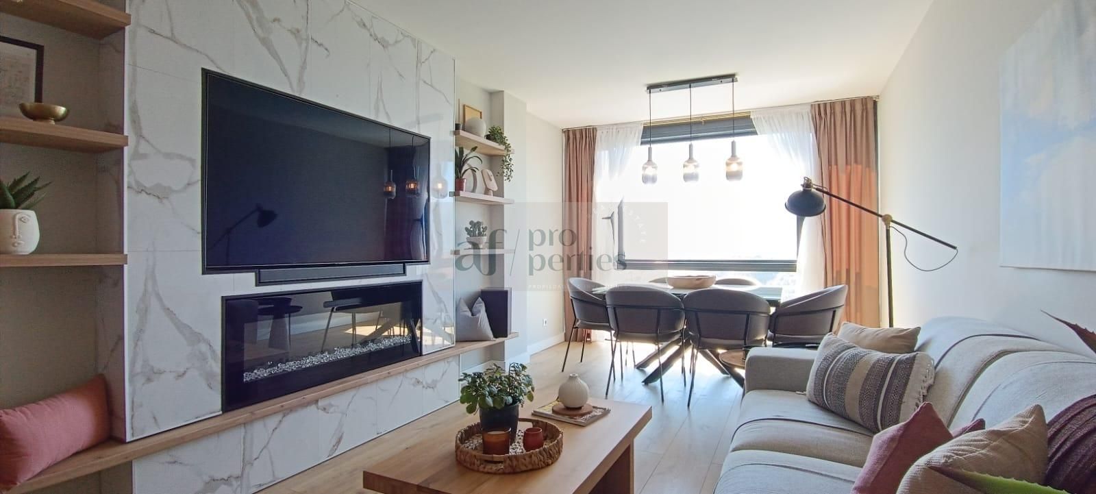 Living room of Flat for sale in Vigo   with Heating, Parquet flooring and Storage room