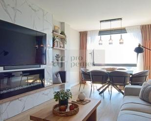 Living room of Flat for sale in Vigo   with Heating, Parquet flooring and Storage room