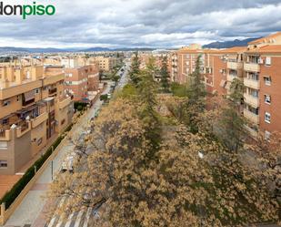 Vista exterior de Apartament en venda en  Granada Capital amb Calefacció