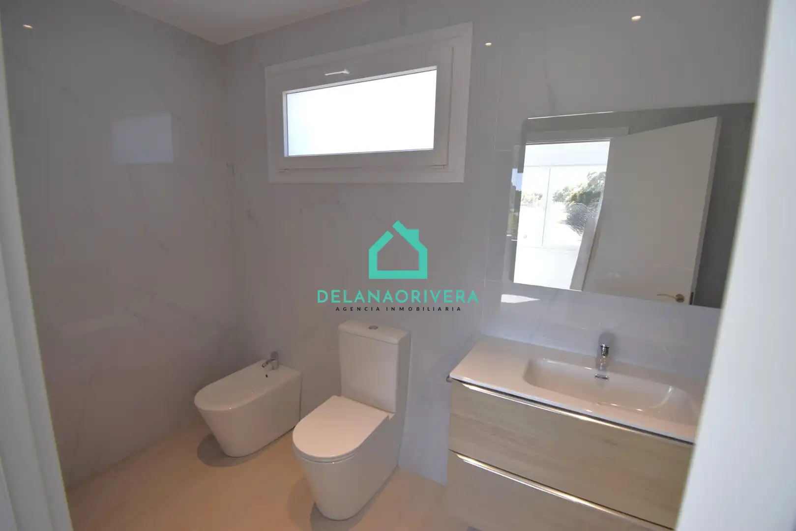 Bathroom of Houses for sale in Pozo de Guadalajara  with Heating, Private garden and Furnished