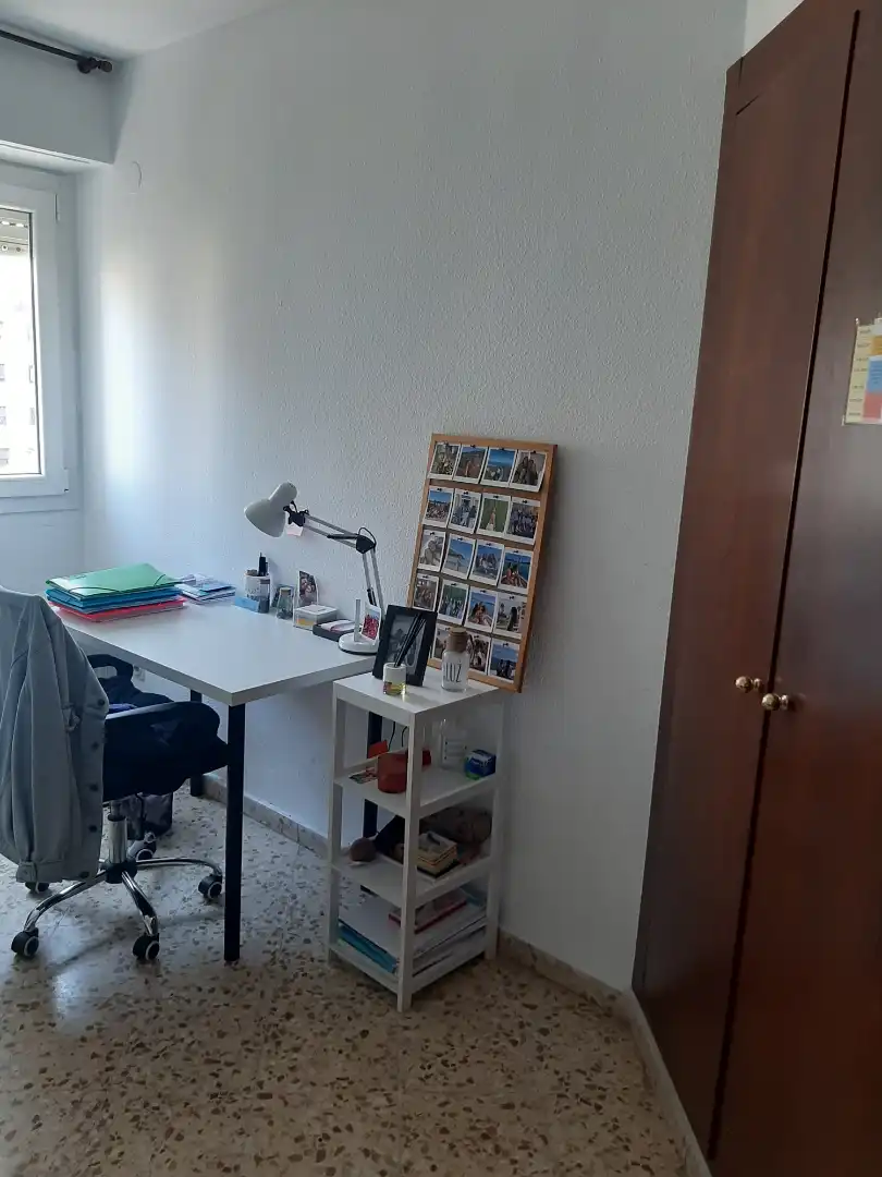 Bedroom of Flat for rent in Valencia  with Furnished, Oven and Washing machine