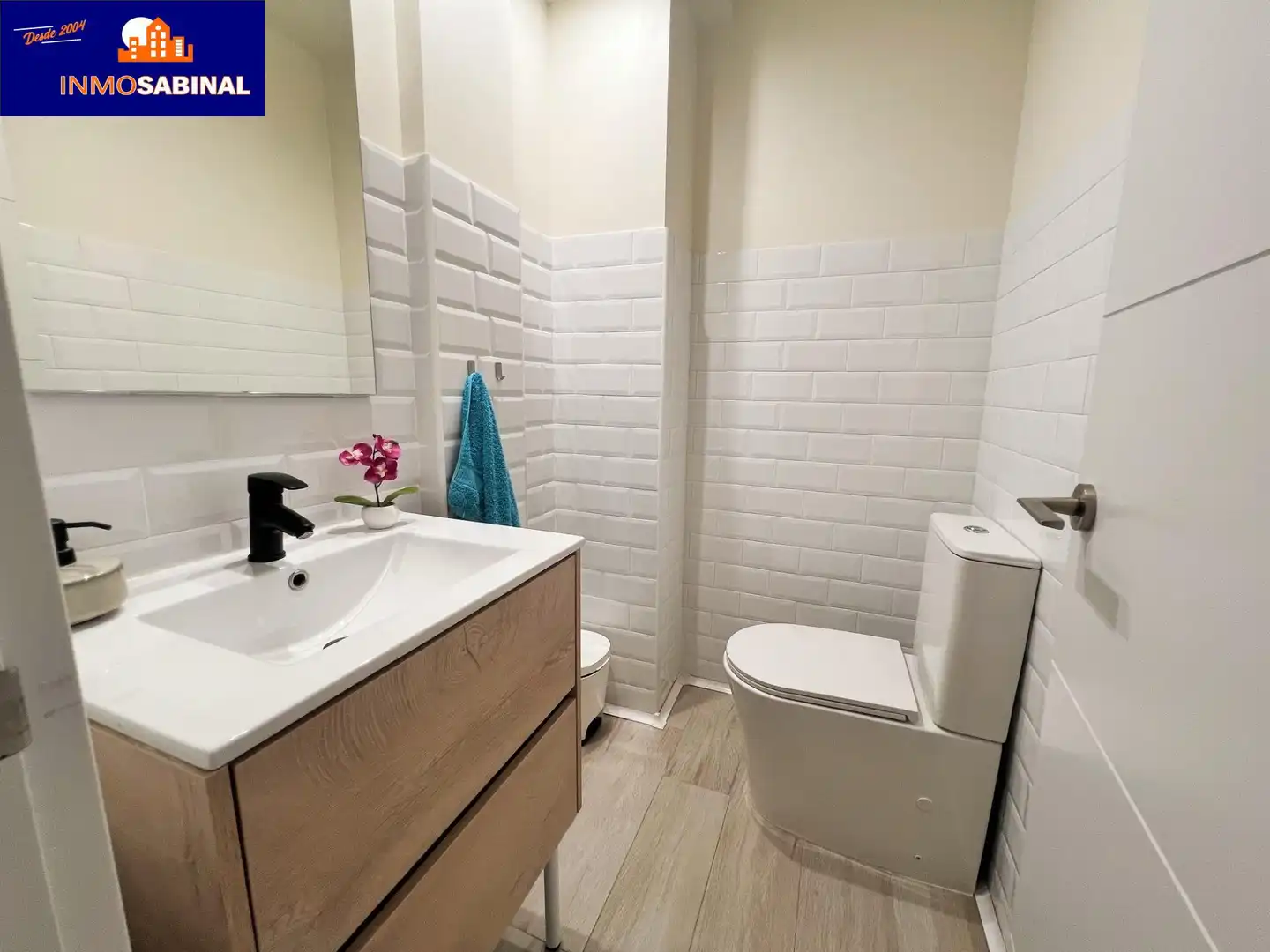 Baño de Casa adosada en venta en Vícar con Aire acondicionado, Calefacción y Terraza