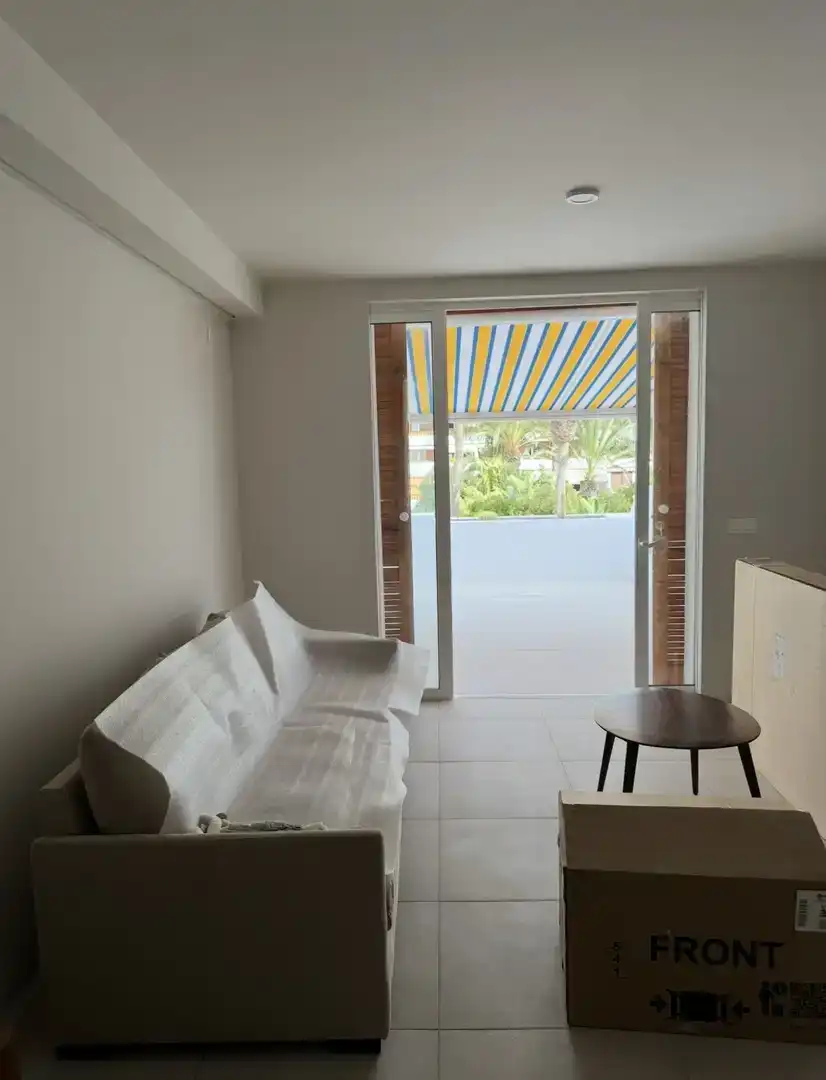 Terraza de Estudio de alquiler en Arona con Aire acondicionado, Jardín privado y Piscina