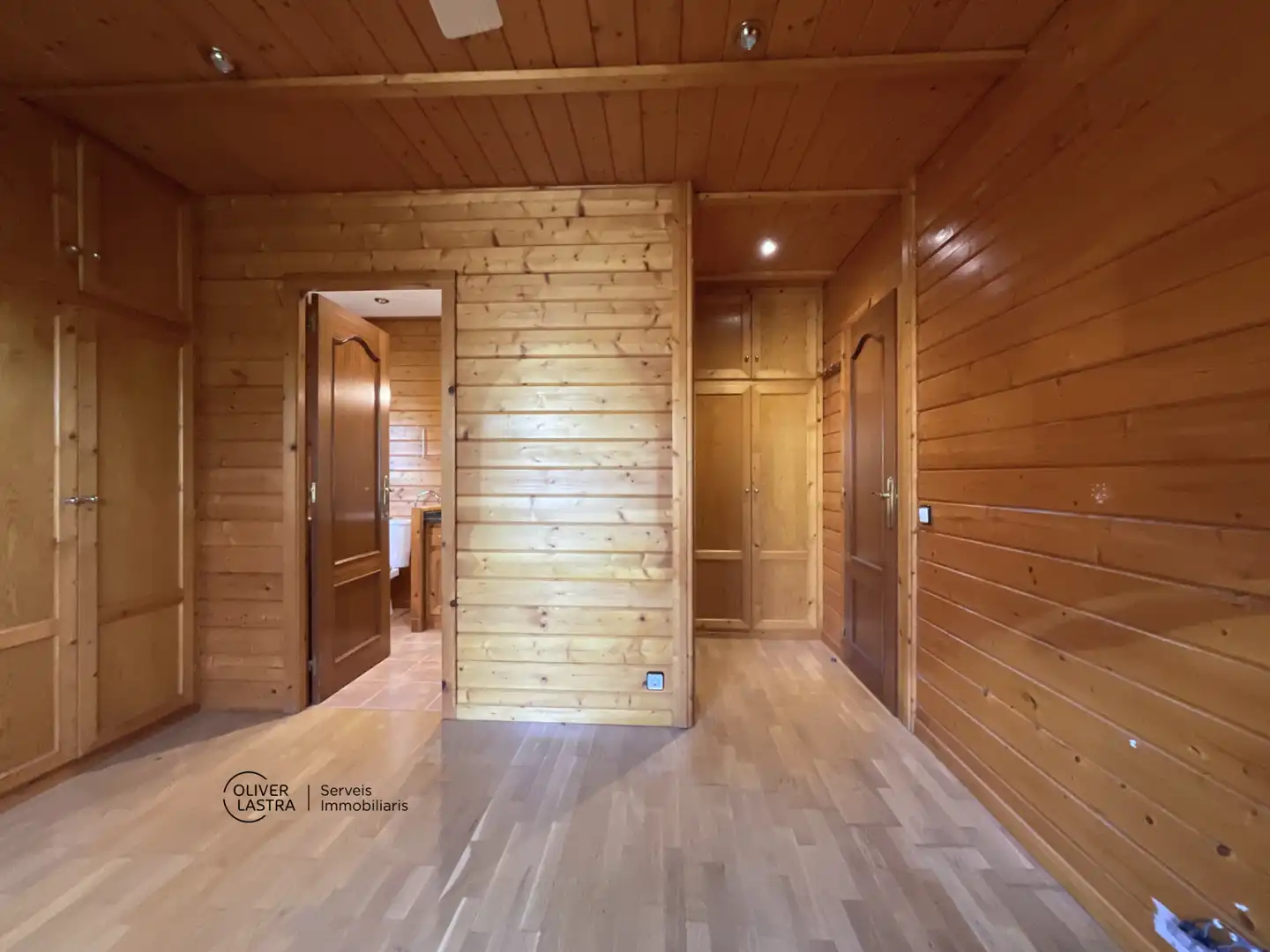 Habitación de Casa o chalet en venta en Sant Andreu de la Barca con Aire acondicionado, Calefacción y Jardín privado