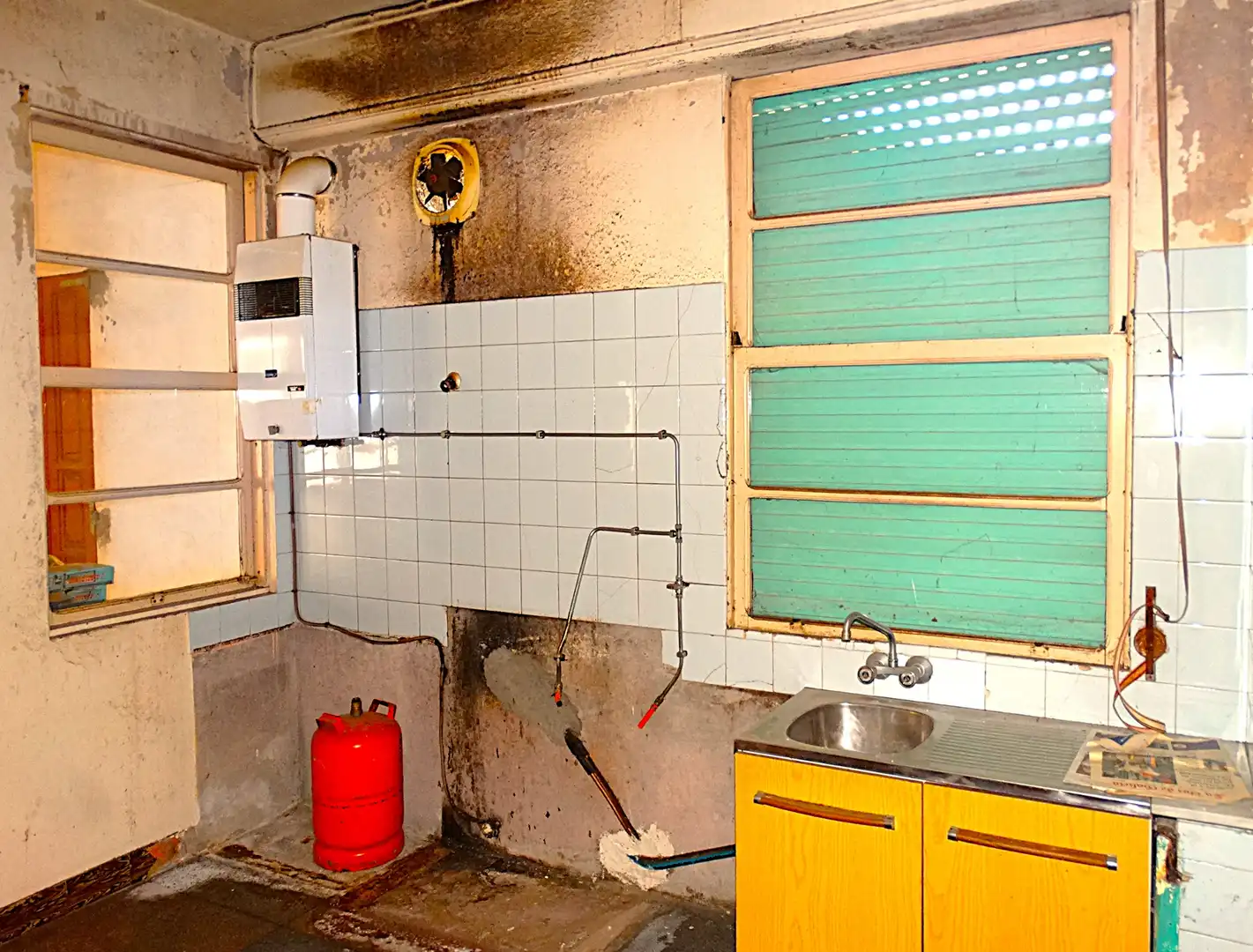 Kitchen of Houses for sale in O Valadouro    with Terrace
