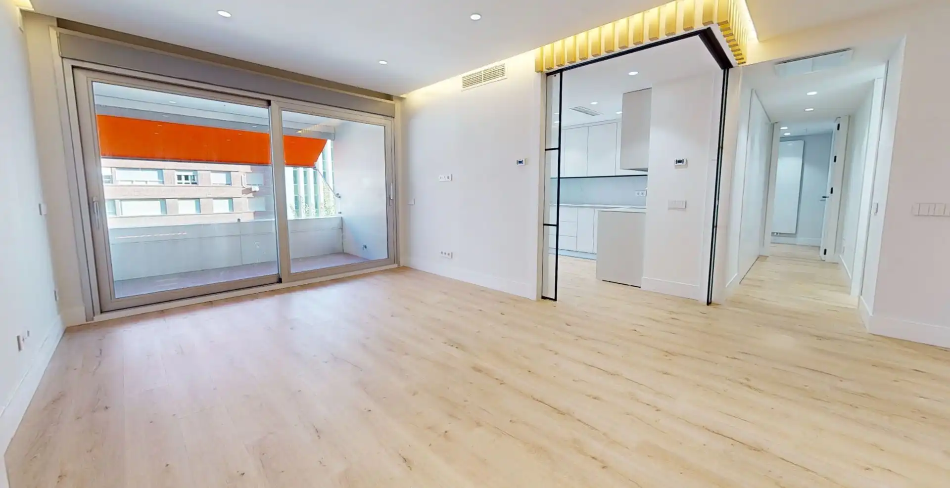 Flat for rent in Madrid  with Air Conditioner, Heating and Storage room