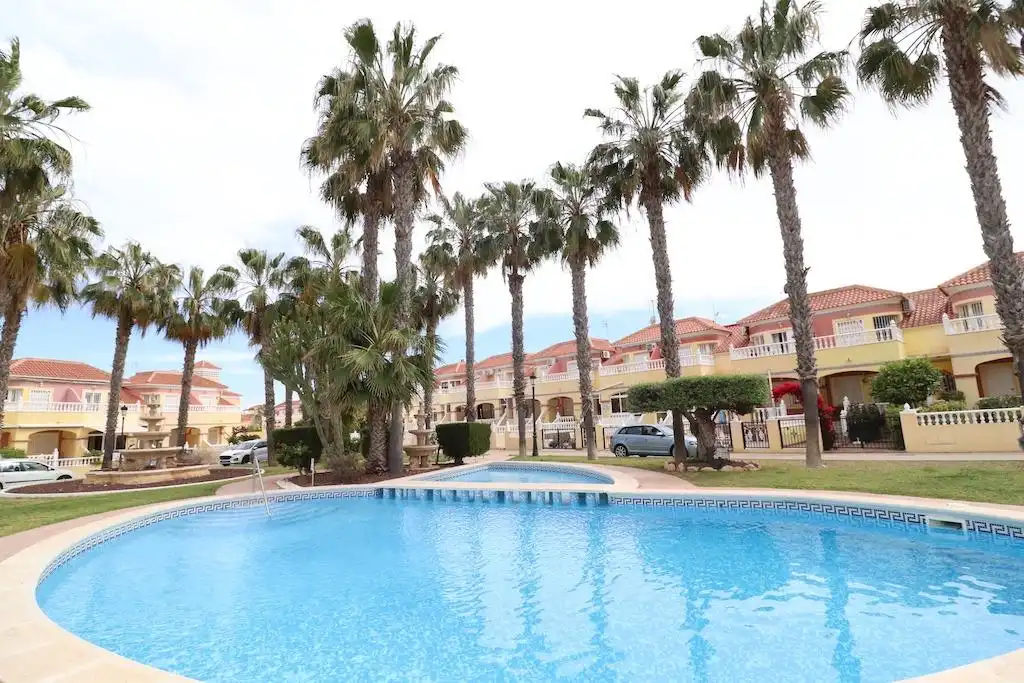 Detached homes for rent in Calle Granito, La Regia