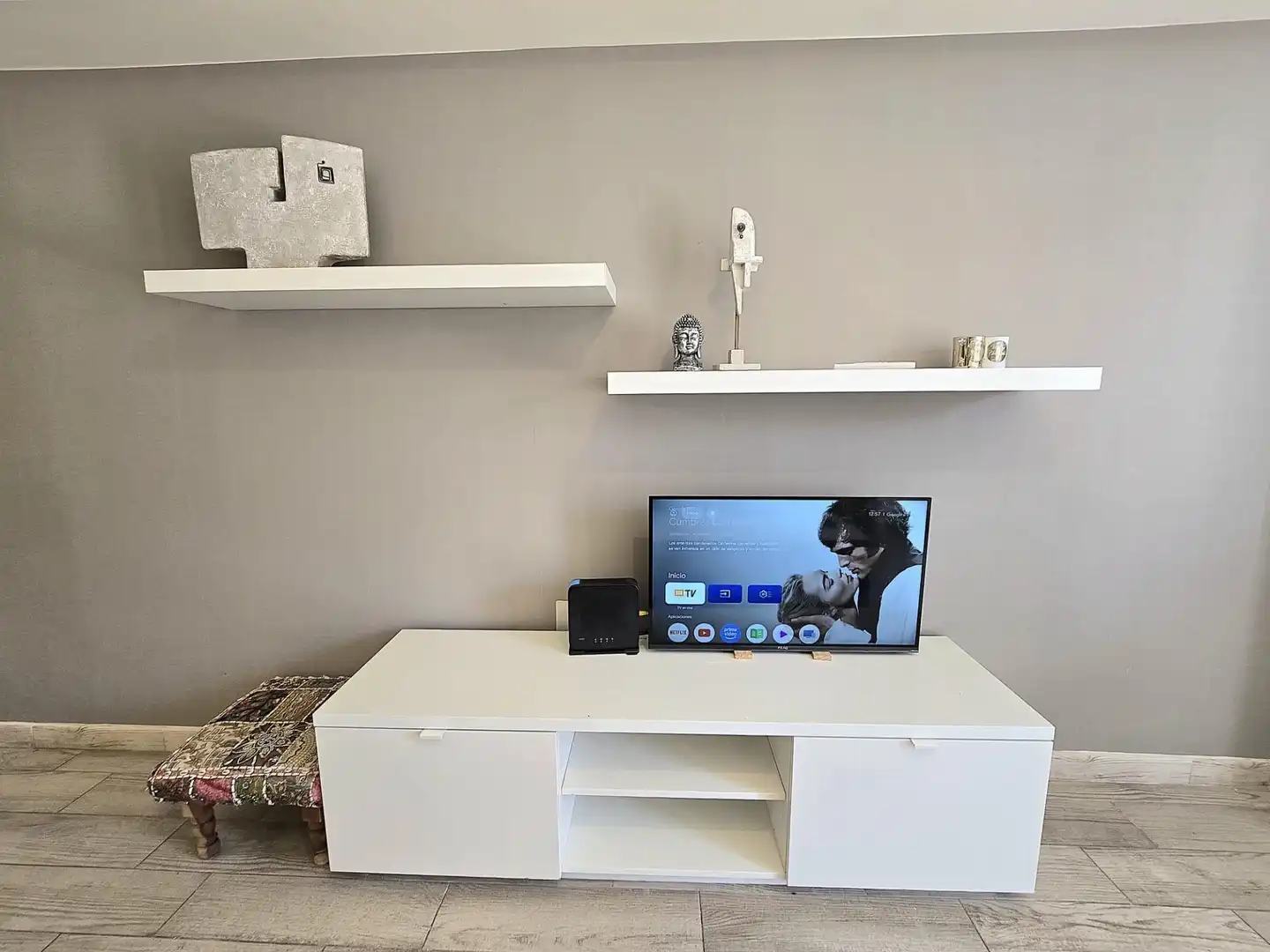Wohnzimmer von Wohnung zum Verkauf in Benalmádena mit Privatgarten, Möbliert und Gemeinschaftspool