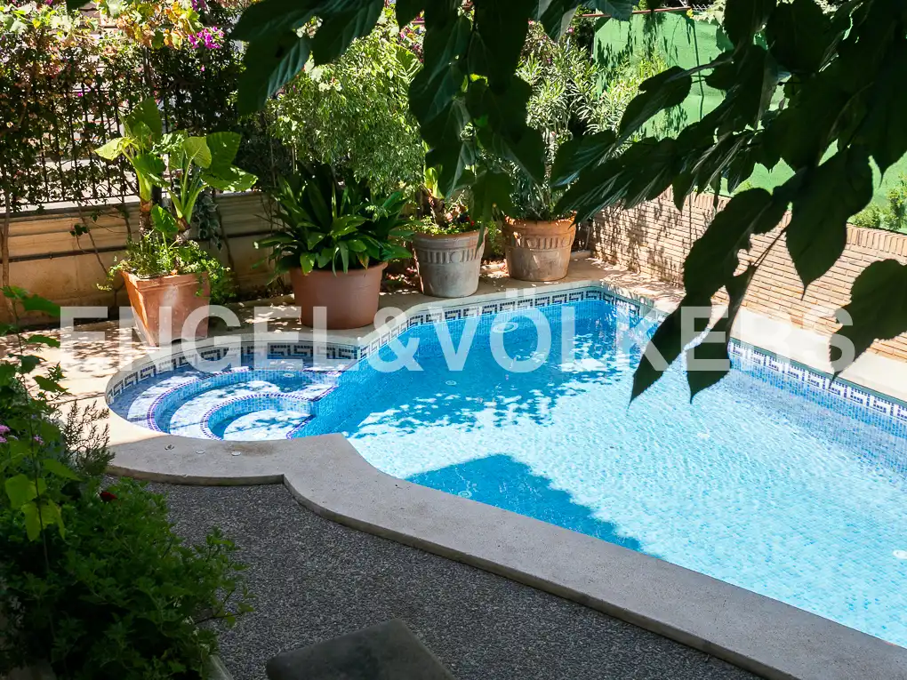 Piscina de Casa o chalet en venta en Picanya con Aire acondicionado, Calefacción y Jardín privado