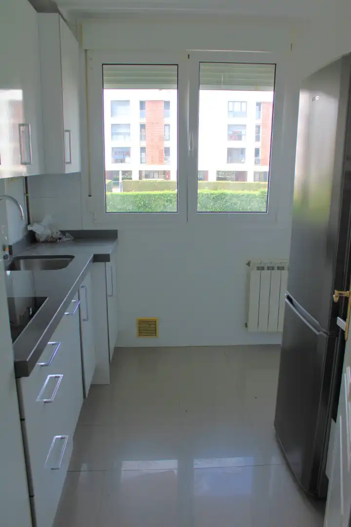 Cocina de Piso en venta en Santander con Calefacción y Trastero