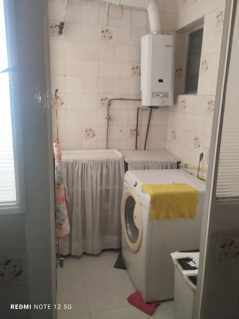 Badezimmer von Wohnung zum Verkauf in Sevilla mit Privatgarten, Möbliert und Balkon