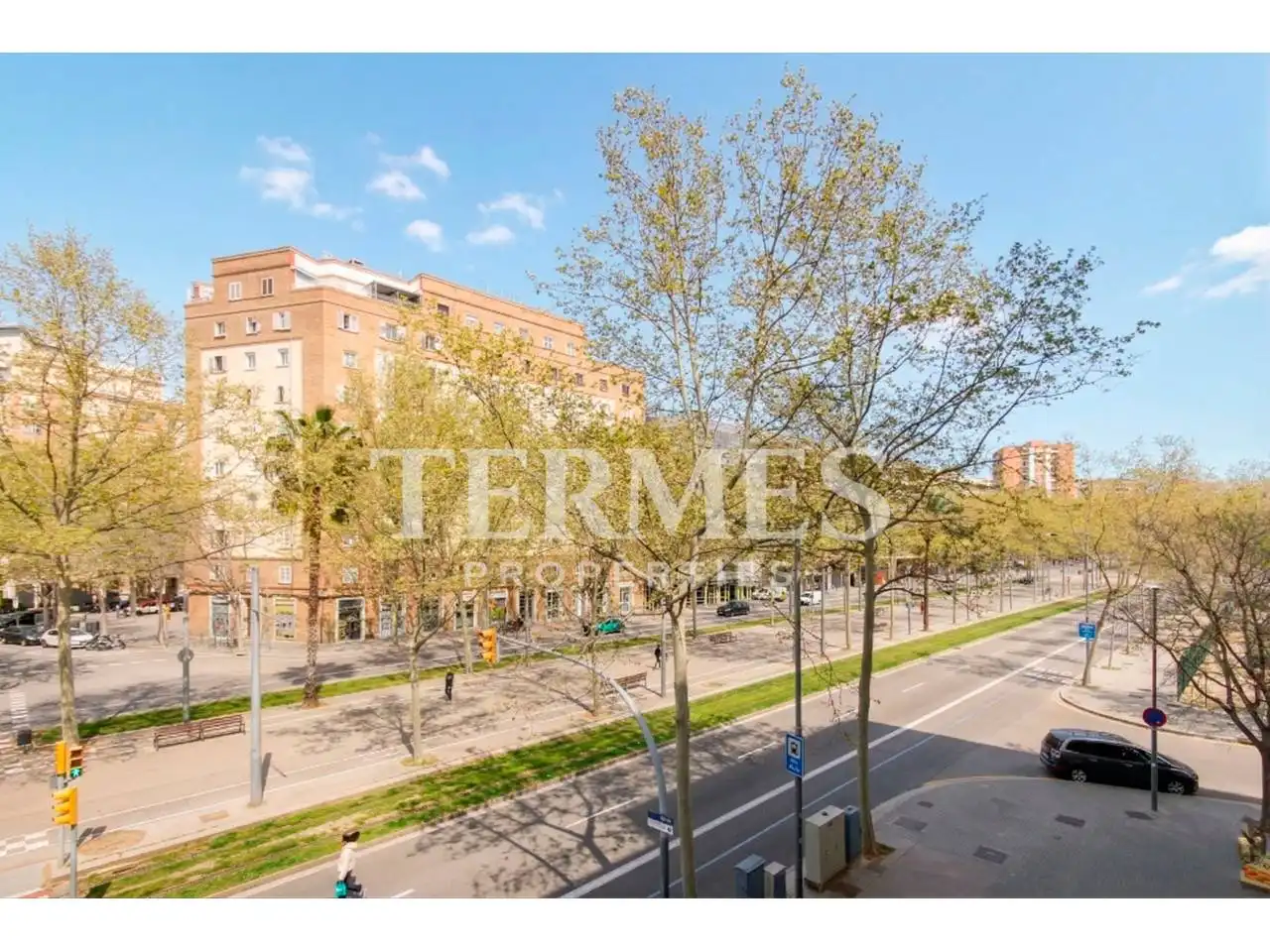 Exterior view of Office for sale in Barcelona  with Air Conditioner, Heating and Alarm