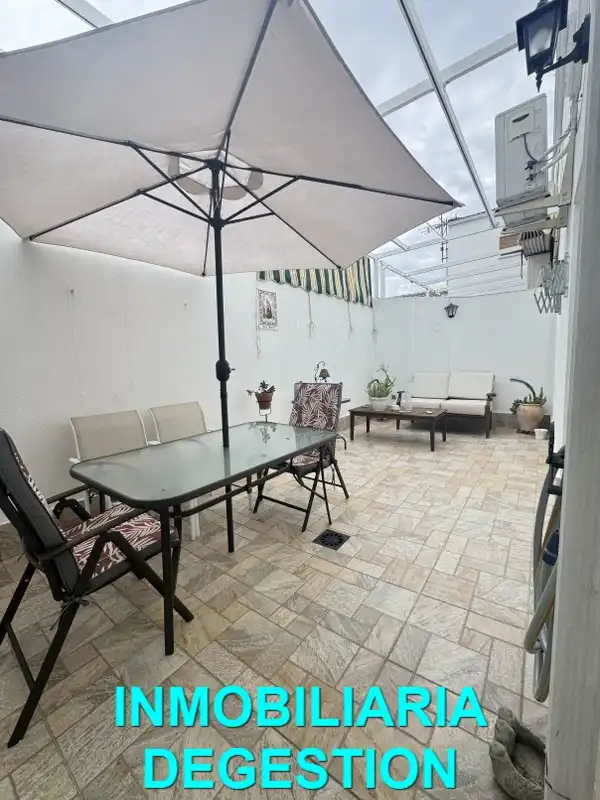 Reihenhaus mit Terrasse zum Verkauf in Calle Orquídea
