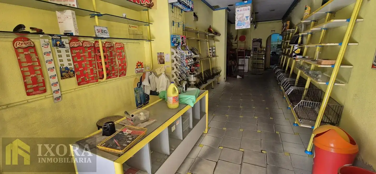 Local comercial en venda a Virgen De Linarejos